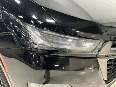 Used 2023 Chevrolet Traverse Premier w/ Redline Edition AWD/4WD image 27