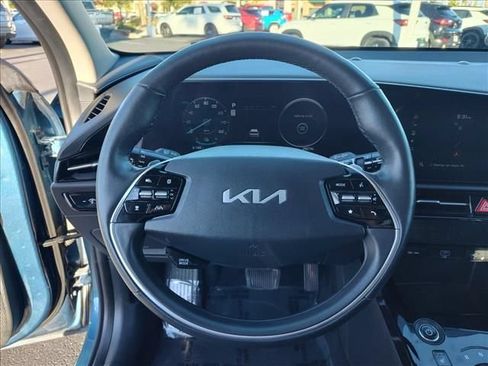 Used 2023 Kia Niro Wind w/ Wind Preserve Package FWD image 15