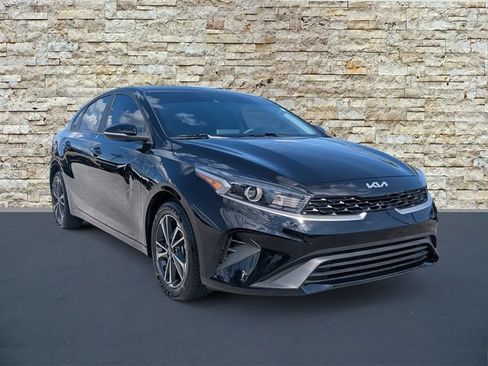 Certified 2024 Kia Forte LXS w/ LXS Technology Package FWD image 1