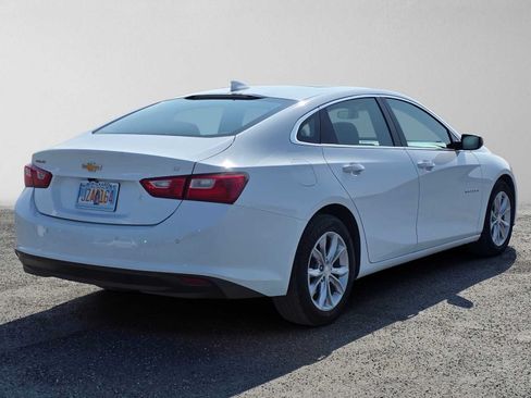 Certified 2024 Chevrolet Malibu LT FWD image 3