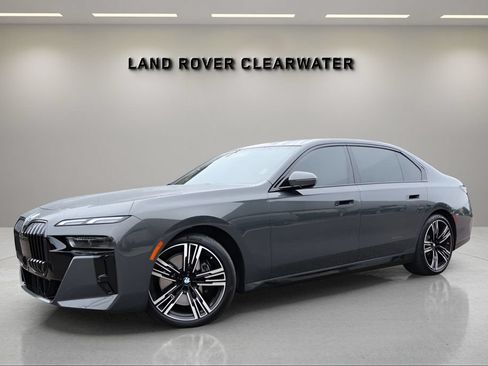 Used 2023 BMW 760i xDrive AWD/4WD image 1