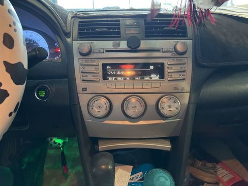 Used 2011 Toyota Camry SE w/ SE Extra-Value Pkg #1 image 8