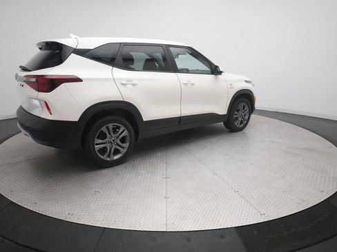 Used 2021 Kia Seltos LX AWD/4WD image 32