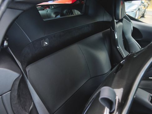 Used 2022 Ferrari SF90 Stradale image 32