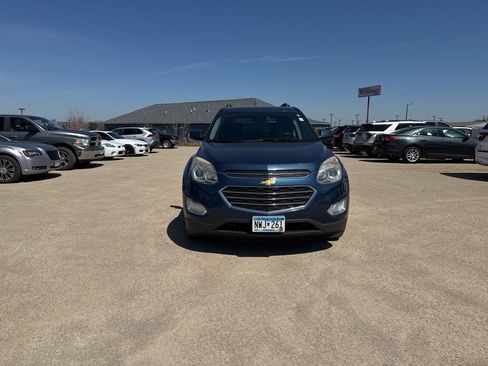 Used 2016 Chevrolet Equinox LT w/ Convenience Package image 2