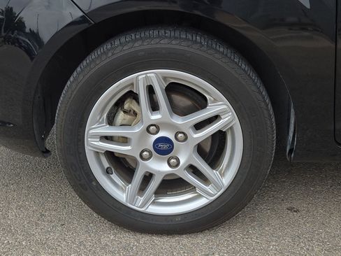 Used 2019 Ford Fiesta SE image 11