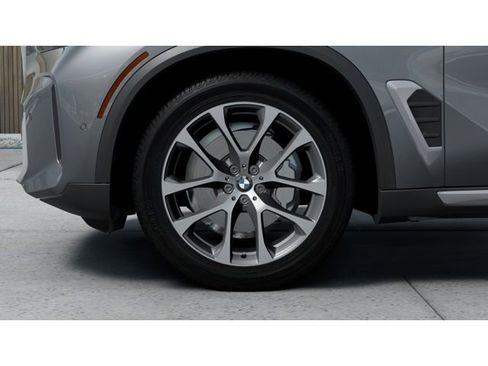 New 2026 BMW X5 xDrive40i w/ Premium Package image 7