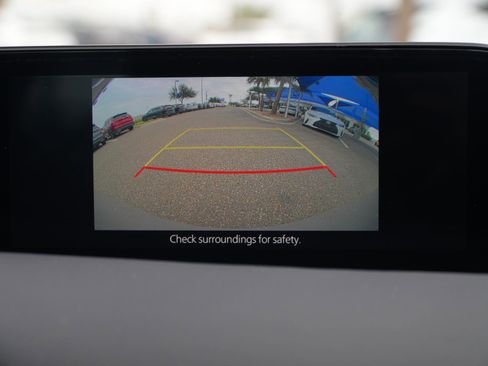 Used 2024 MAZDA MAZDA3 s image 27