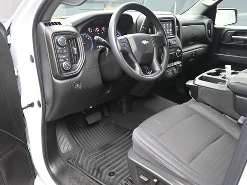 Used 2022 Chevrolet Silverado 1500 Custom AWD/4WD image 16
