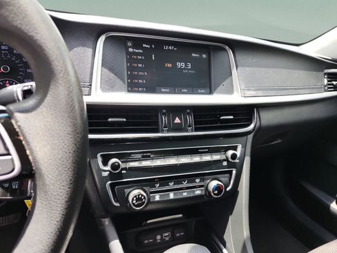 Used 2019 Kia Optima LX FWD image 11