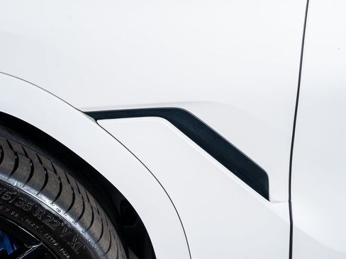 Used 2020 BMW X6 xDrive40i w/ M Sport Package image 22