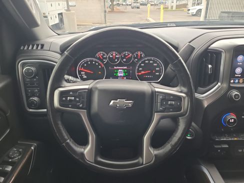 Used 2021 Chevrolet Silverado 1500 RST w/ Convenience Package II AWD/4WD image 16