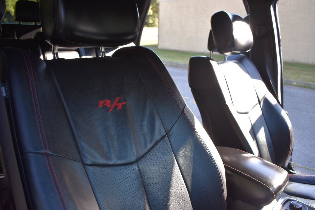 Used 2015 Dodge Durango R/T w/ Blacktop Package AWD/4WD image 23