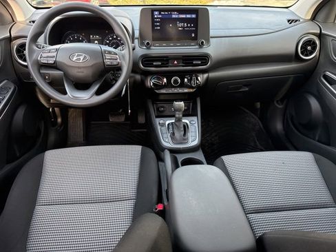 Certified 2022 Hyundai Kona SE image 4