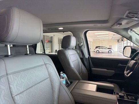 Used 2024 Toyota Sequoia Limited w/ Tow Technology Package AWD/4WD image 11