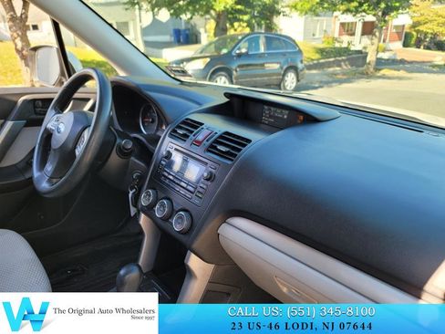 Used 2015 Subaru Forester 2.5i Premium w/ All-Weather Package image 17