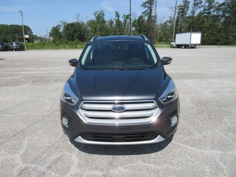 Used 2019 Ford Escape Titanium FWD image 3