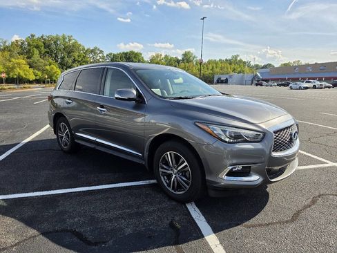 Used 2017 INFINITI QX60 Luxe AWD/4WD image 10