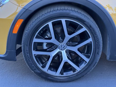 Used 2016 Volkswagen Beetle 1.8T Dune image 11