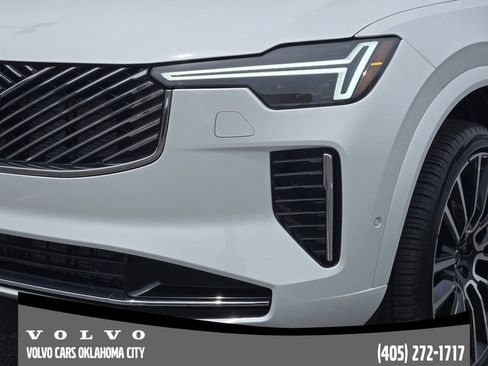 Used 2026 Volvo XC90 B5 Plus w/ Protection Package Premier AWD/4WD image 8