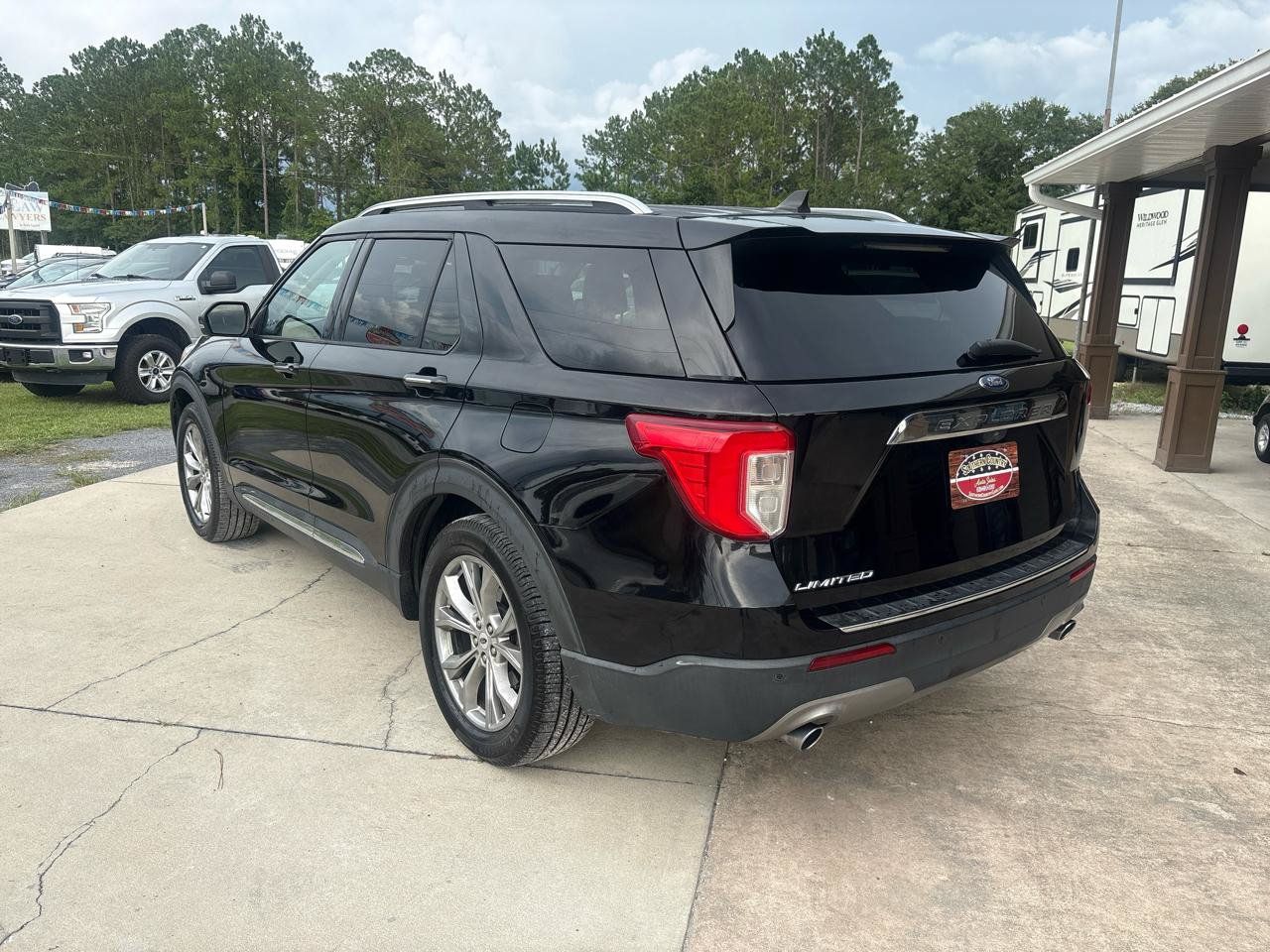 Used 2021 Ford Explorer Limited w/ Equipment Group 301A RWD image 7
