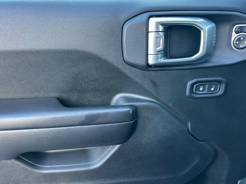 Used 2020 Jeep Wrangler Unlimited Rubicon w/ Quick Order Package 28Y Recon image 14