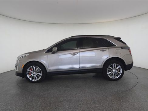 Used 2023 Cadillac XT5 Sportv image 7