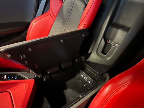 Used 2021 Chevrolet Corvette Stingray Preferred Cpe w/ Battery Protection Package image 21