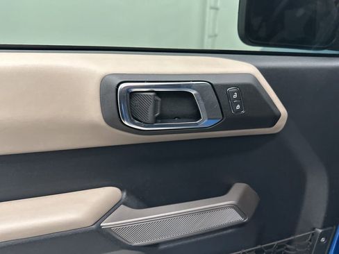 Used 2022 Ford Bronco Wildtrak image 10