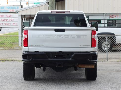 Used 2021 Chevrolet Silverado 2500 Custom w/ Custom Value Package AWD/4WD image 7