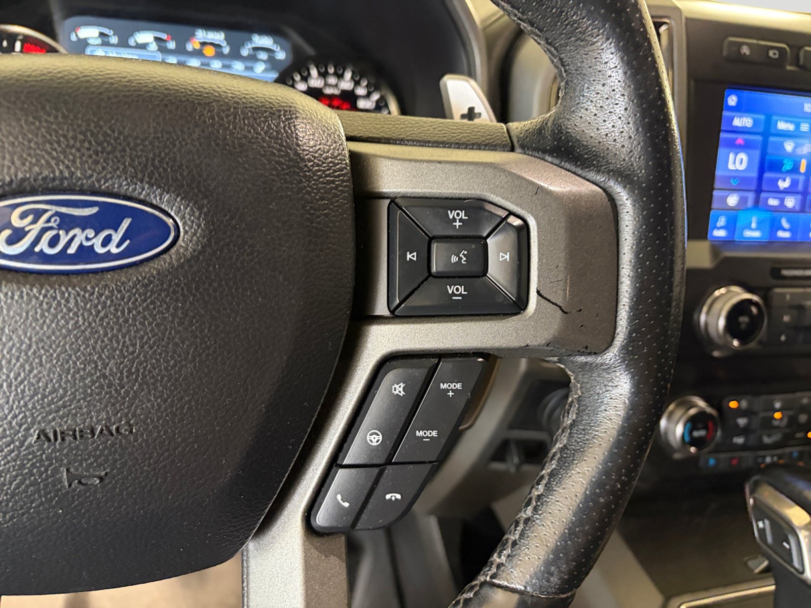 Used 2020 Ford F150 Raptor w/ Equipment Group 802A Luxury AWD/4WD image 19