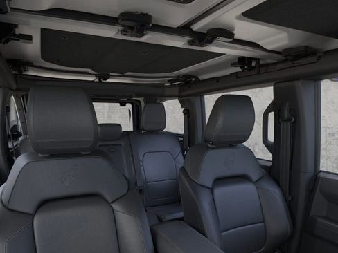 New 2025 Ford Bronco Badlands image 12