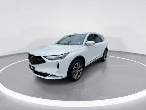 Used 2023 Acura MDX SH-AWD w/ Technology Package image 4