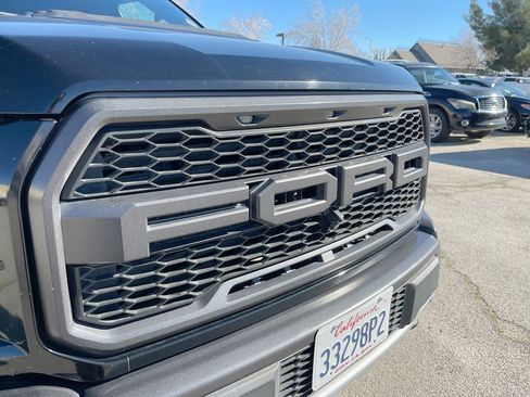 Used 2017 Ford F150 Raptor w/ Equipment Group 802A Luxury image 9