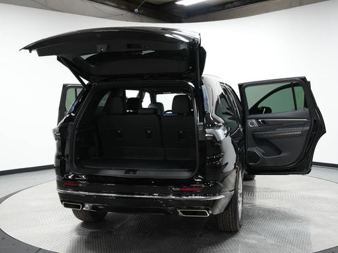 New 2026 Buick Enclave Avenir w/ Super Cruise Package image 10