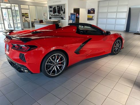 Used 2025 Chevrolet Corvette Stingray Premium Conv w/ Z51 Performance Package image 11