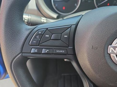Used 2025 Nissan Kicks Play S FWD image 17