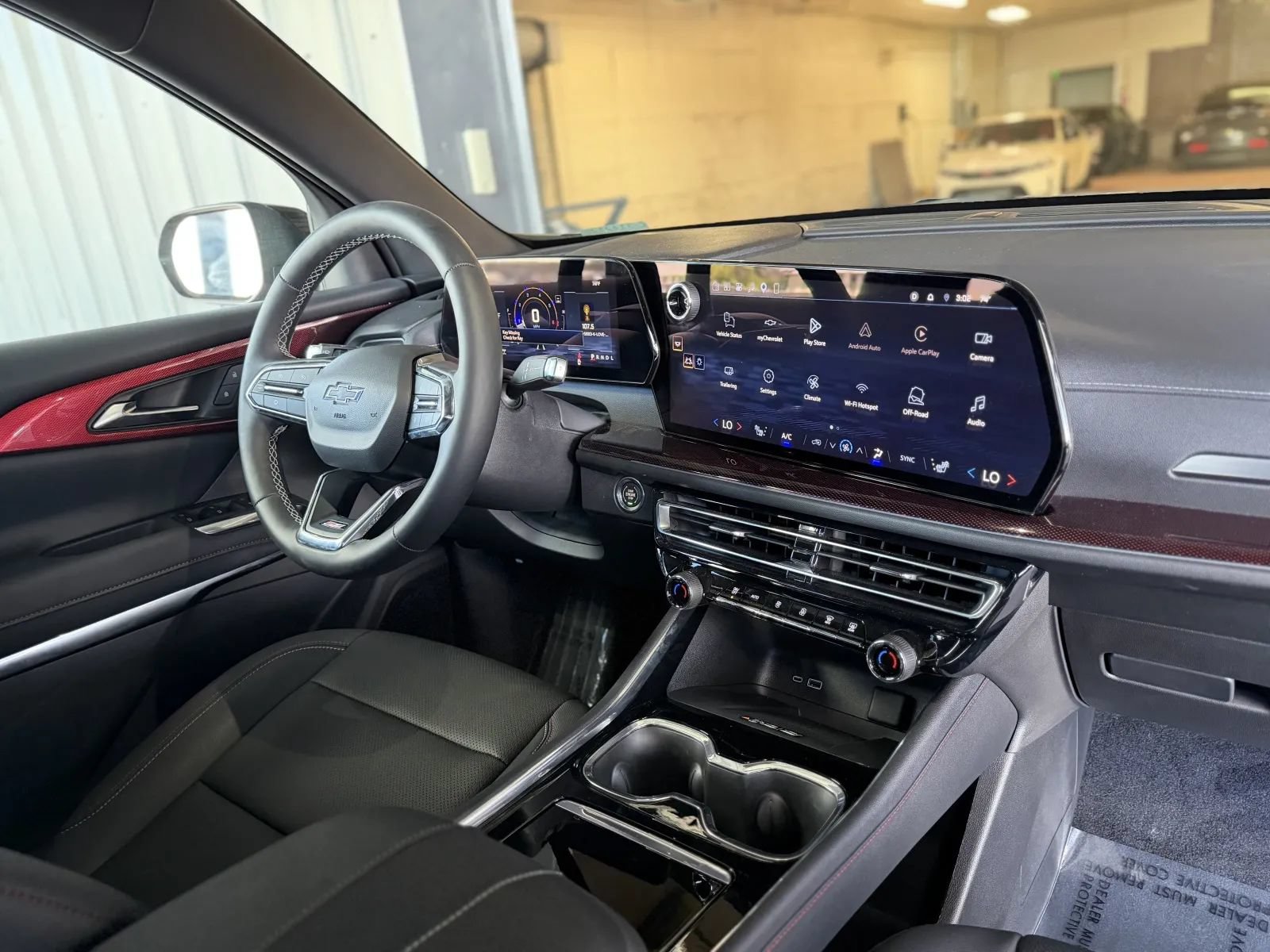 Used 2026 Chevrolet Traverse Z71 w/ Driver Confidence Package AWD/4WD image 22