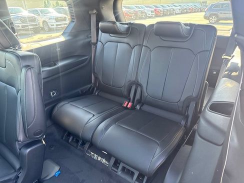 New 2026 Jeep Grand Cherokee L Limited w/ Limited Altitude Package AWD/4WD image 23