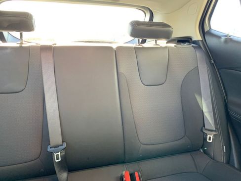 Used 2025 Buick Encore GX Preferred image 35