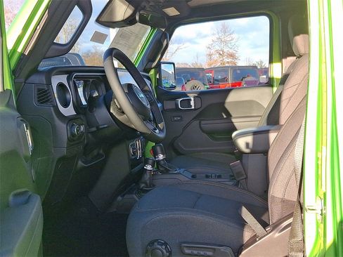 New 2026 Jeep Gladiator Sport image 8