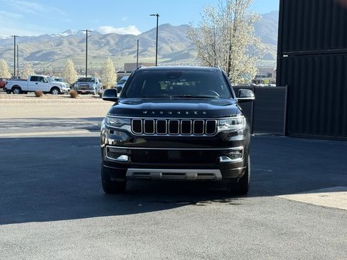 Used 2024 Jeep Wagoneer Series II w/ Flexible Seating Group image 2