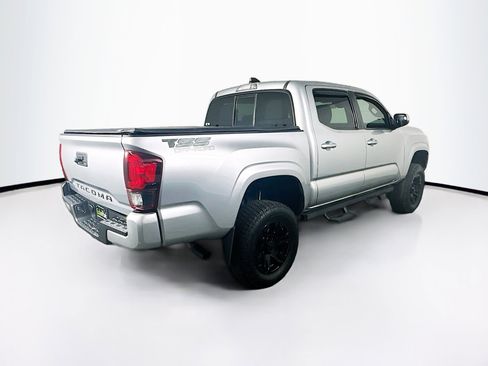 Used 2022 Toyota Tacoma SR w/ SR Convenience Package image 9