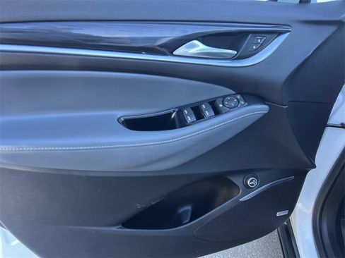 Certified 2023 Buick Enclave Essence w/ Experience Buick Package image 15