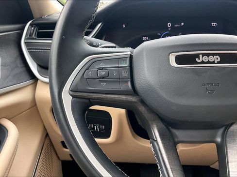 Used 2021 Jeep Grand Cherokee L Limited image 23