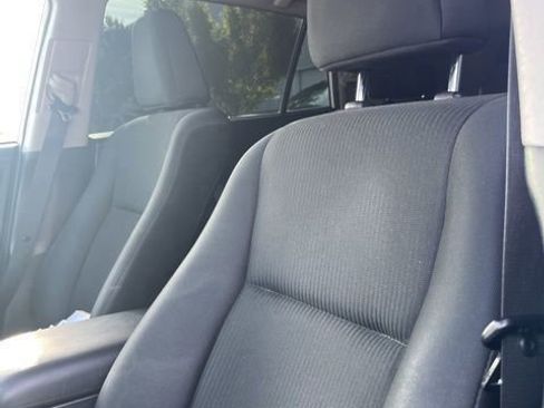 Used 2017 Toyota RAV4 LE w/ Carpet Mat Package image 9