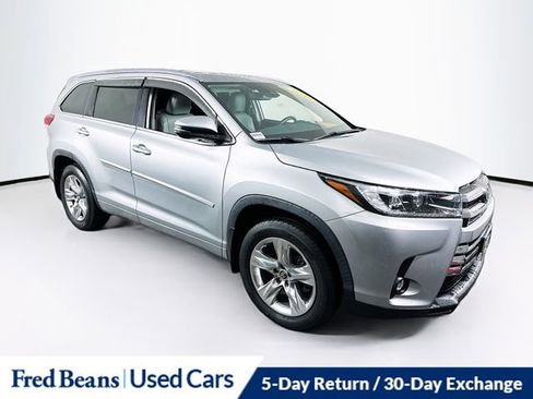 Used 2019 Toyota Highlander Limited AWD/4WD image 30