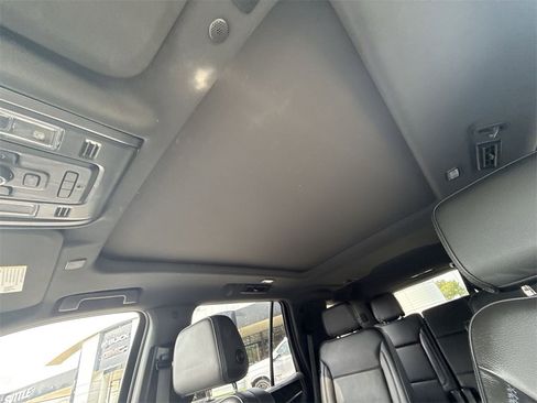 Certified 2021 GMC Yukon Denali image 18