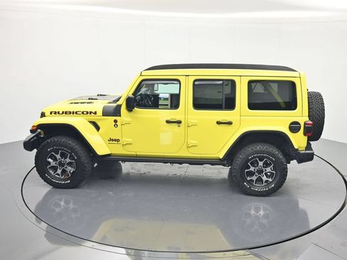 Used 2023 Jeep Wrangler Unlimited Rubicon w/ LED Lighting Group AWD/4WD image 36
