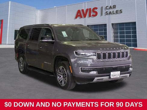 Used 2025 Jeep Wagoneer L Series II AWD/4WD image 3